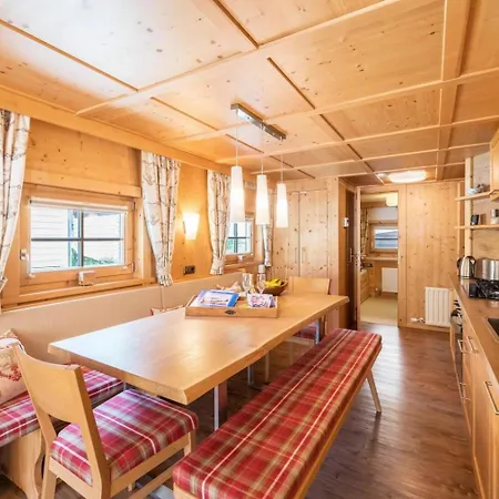 - Direkt Am 5 Sterne Aufenfeld Im Zillertal Mit Hallenbad Und Sauna * Aschau Im Zillertal