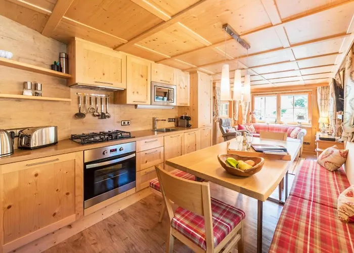 - Direkt Am 5 Sterne Aufenfeld Im Zillertal Mit Hallenbad Und Sauna Nyaraló