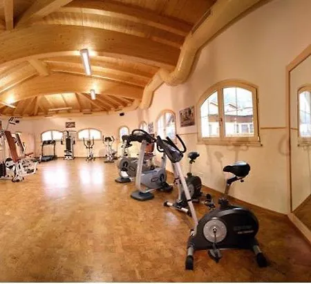 Feriehus - Direkt Am 5 Sterne Aufenfeld Im Zillertal Mit Hallenbad Und Sauna *