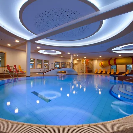 度假居 - Direkt Am 5 Sterne Aufenfeld Im Zillertal Mit Hallenbad Und Sauna