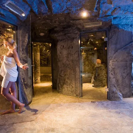 - Direkt Am 5 Sterne Aufenfeld Im Zillertal Mit Hallenbad Und Sauna *