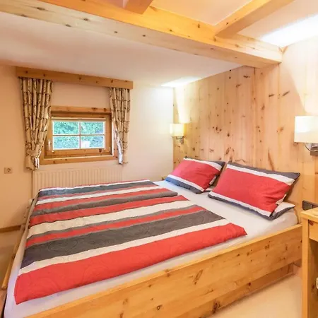 Feriehus - Direkt Am 5 Sterne Aufenfeld Im Zillertal Mit Hallenbad Und Sauna *