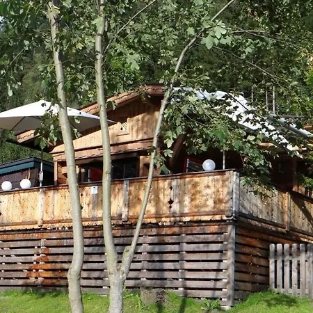 - Direkt Am 5 Sterne Aufenfeld Im Zillertal Mit Hallenbad Und Sauna